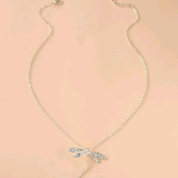 BUY 3/$15 NWT- Dragonfly Charm Necklace - Picture 2 of 3